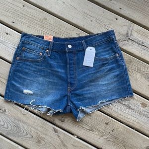 NWT Levi’s denim cutoff shorts